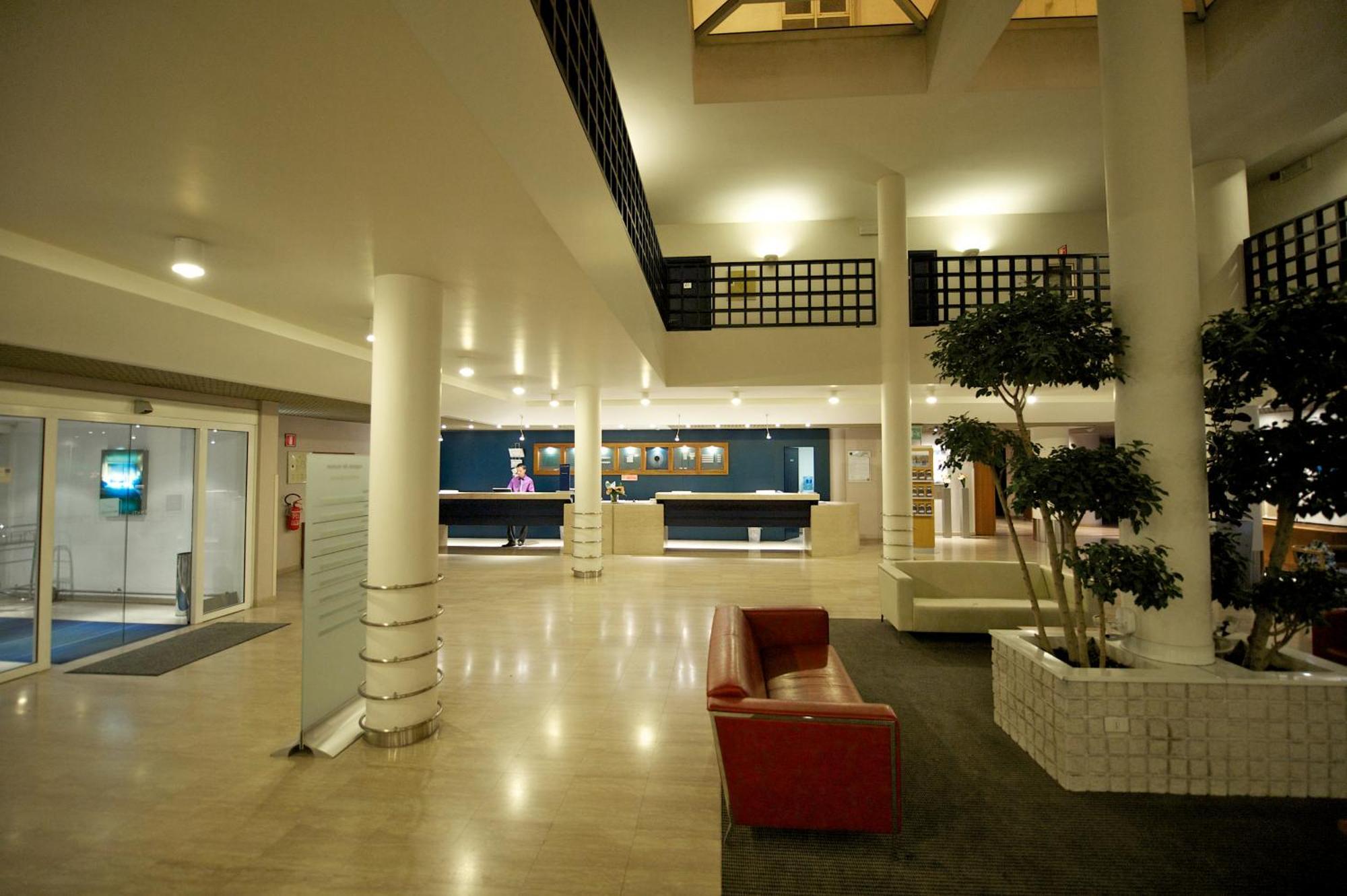 Novotel Firenze Nord Aeroporto Sesto Fiorentino Esterno foto