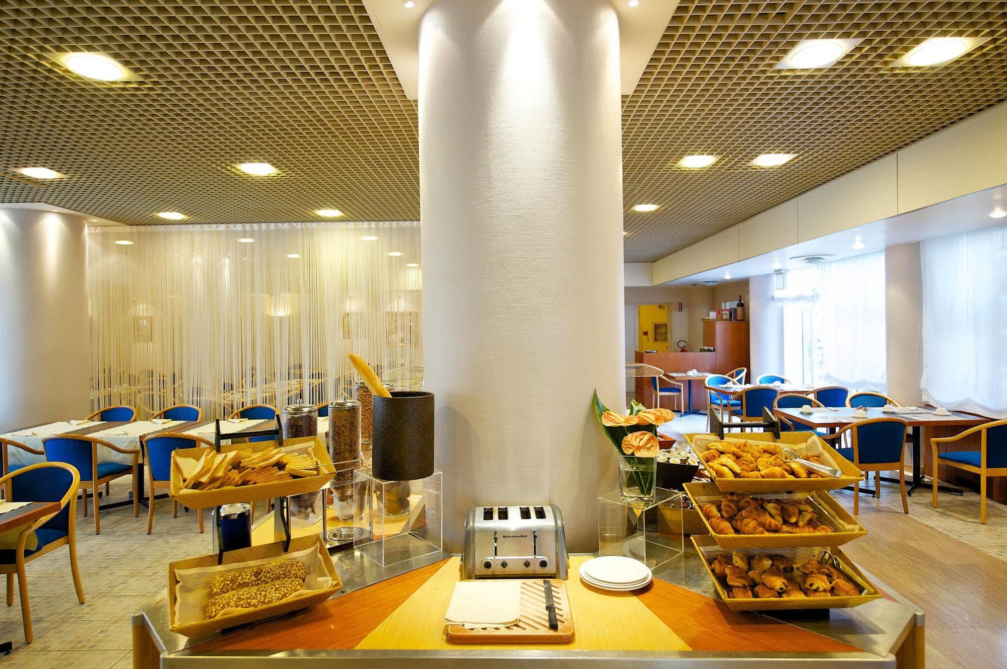 Novotel Firenze Nord Aeroporto Sesto Fiorentino Esterno foto